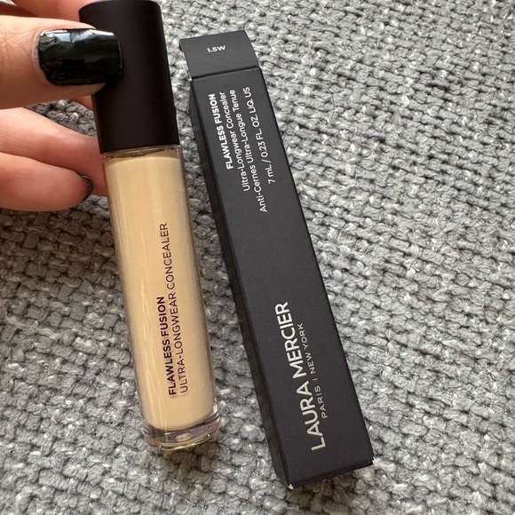 Brand New Laura Mercier Flawless Fusion Concealer – Shade 1.5W(never opened ) - Picture 1 of 11